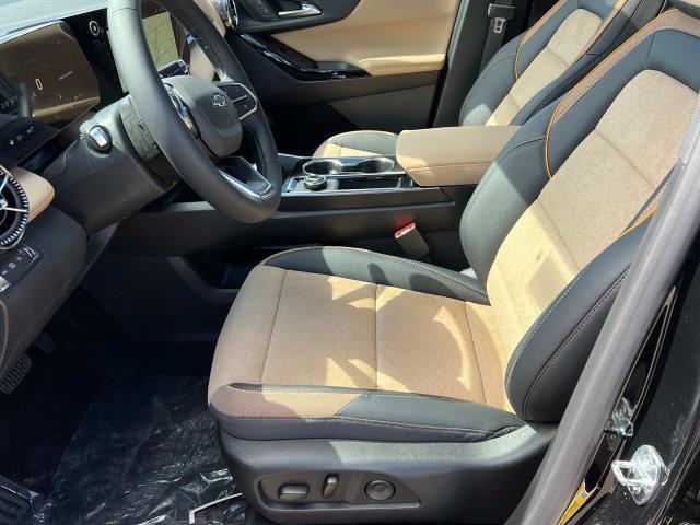 new 2025 Chevrolet Equinox car, priced at $37,047