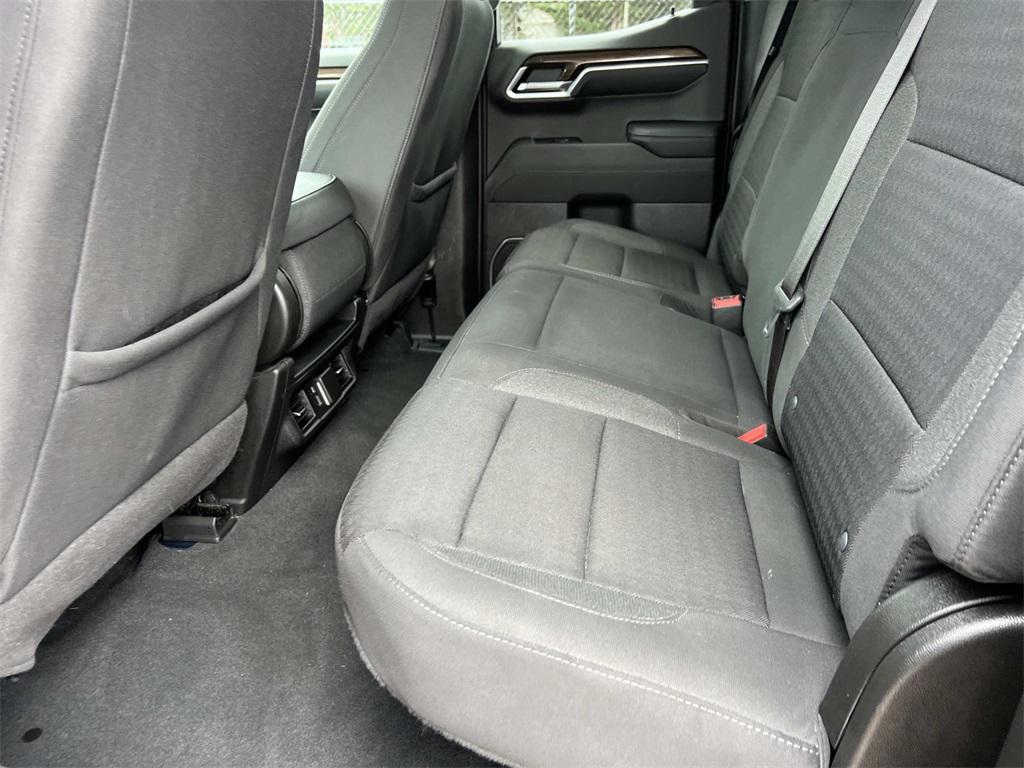 used 2022 Chevrolet Silverado 1500 car, priced at $33,348