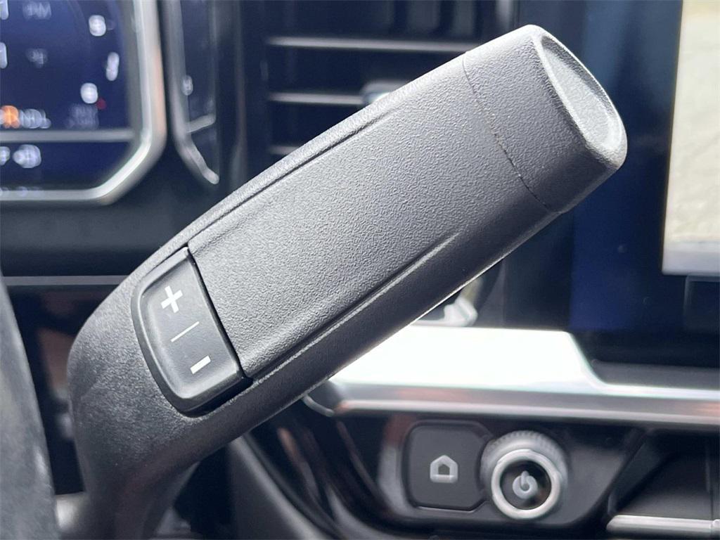 used 2022 Chevrolet Silverado 1500 car, priced at $33,348