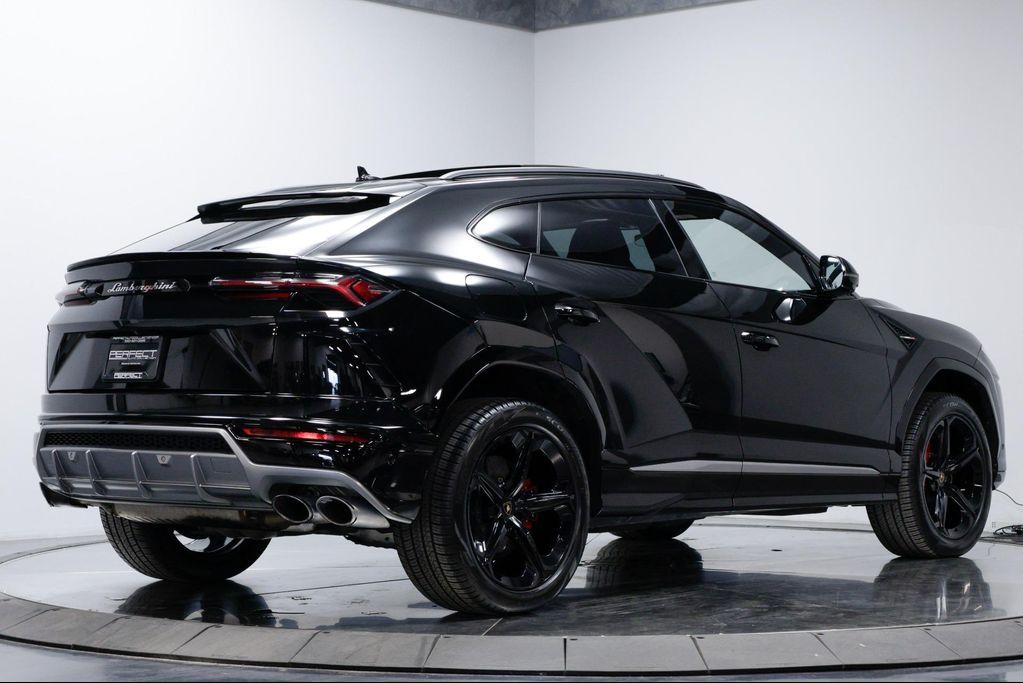used 2019 Lamborghini Urus car, priced at $179,995