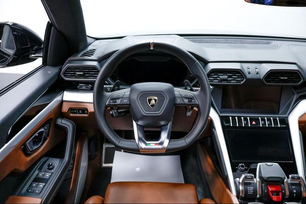 used 2019 Lamborghini Urus car, priced at $179,995