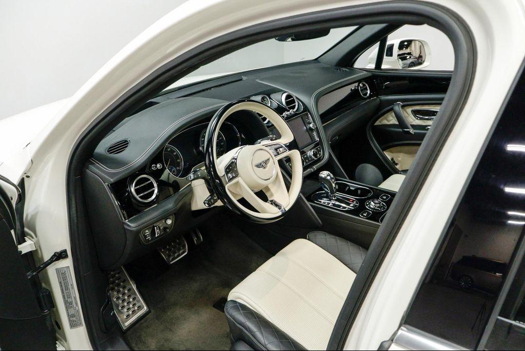 used 2020 Bentley Bentayga car, priced at $94,995