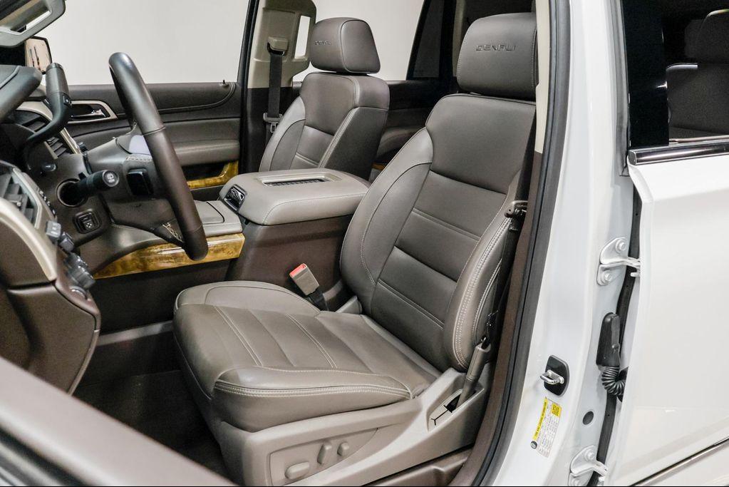 used 2017 GMC Yukon car, priced at $26,795