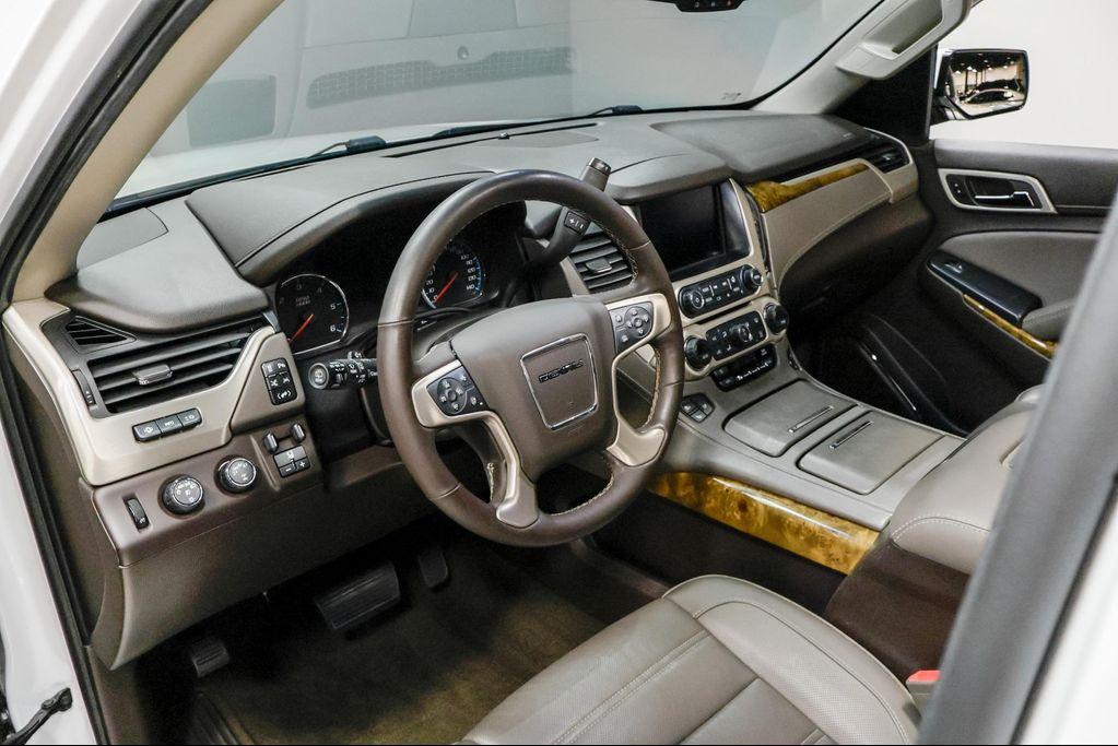 used 2017 GMC Yukon car, priced at $26,795