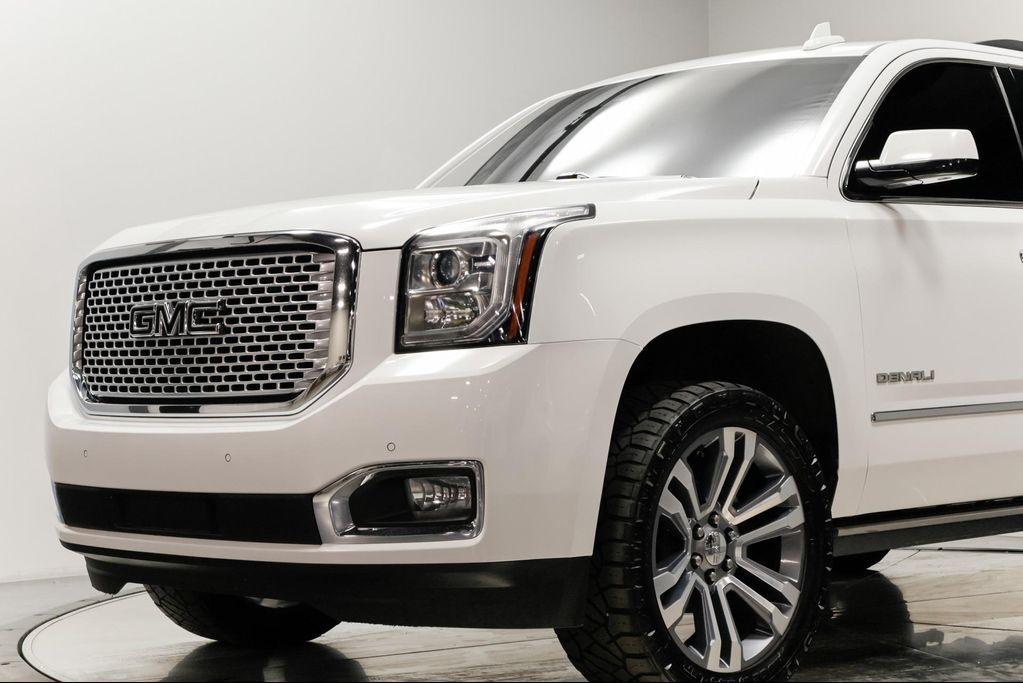 used 2017 GMC Yukon car, priced at $26,795