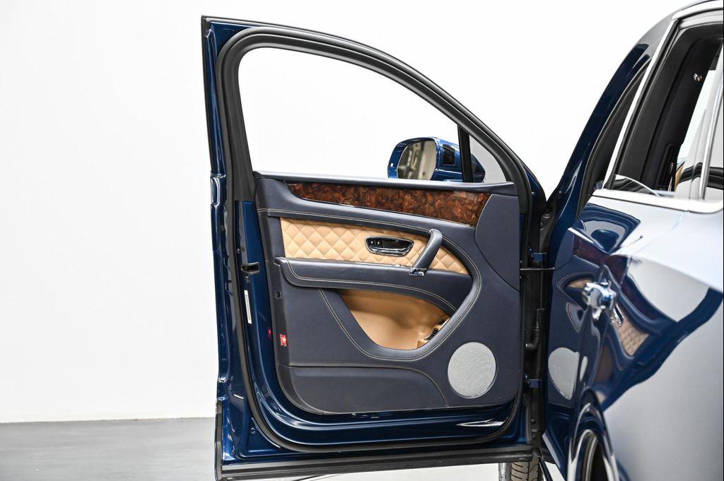 used 2018 Bentley Bentayga car, priced at $66,995