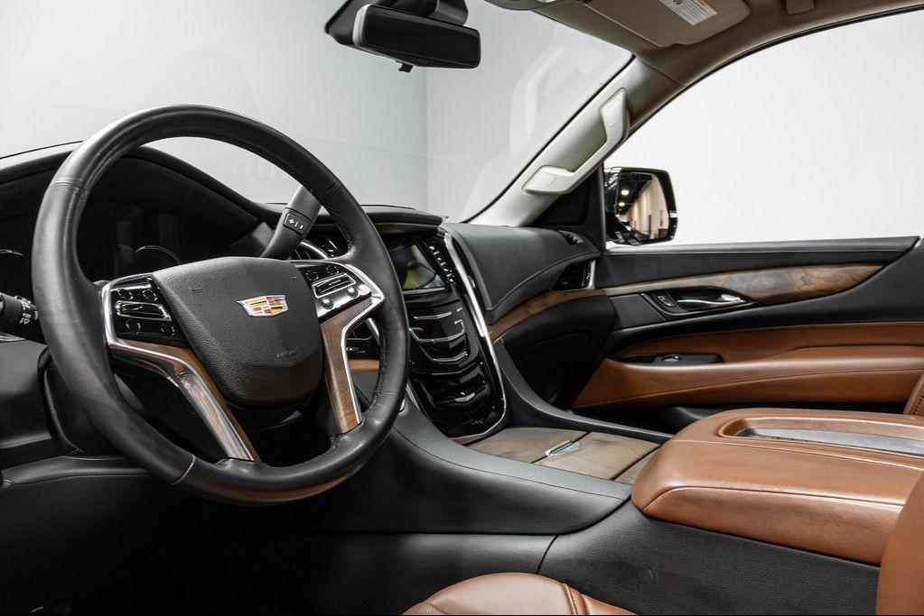 used 2020 Cadillac Escalade car, priced at $36,995