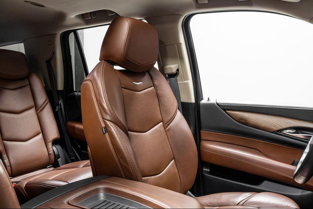 used 2020 Cadillac Escalade car, priced at $36,995