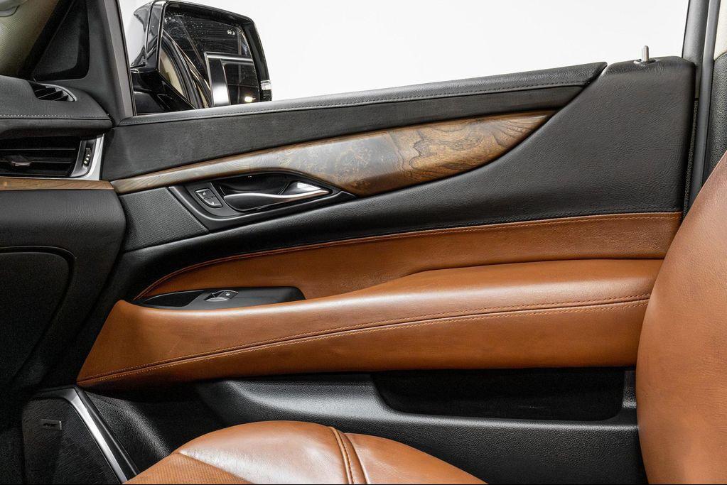 used 2020 Cadillac Escalade car, priced at $36,995