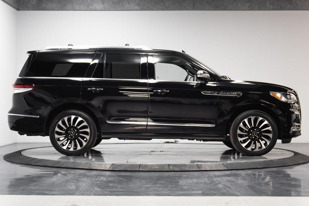 used 2022 Lincoln Navigator car, priced at $63,995