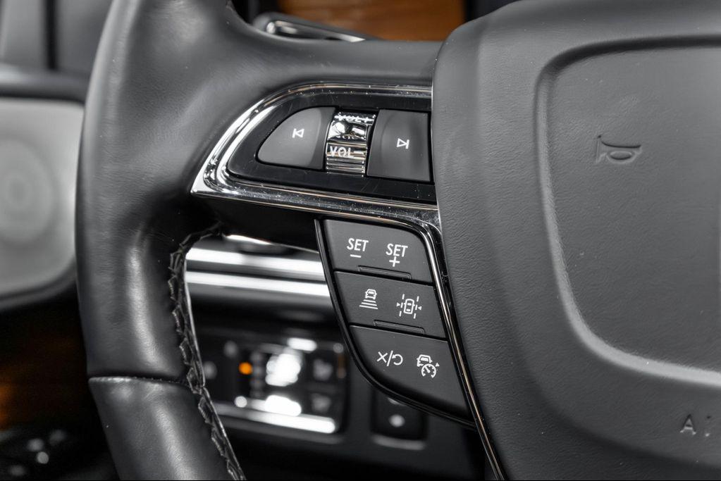 used 2022 Lincoln Navigator car, priced at $63,995