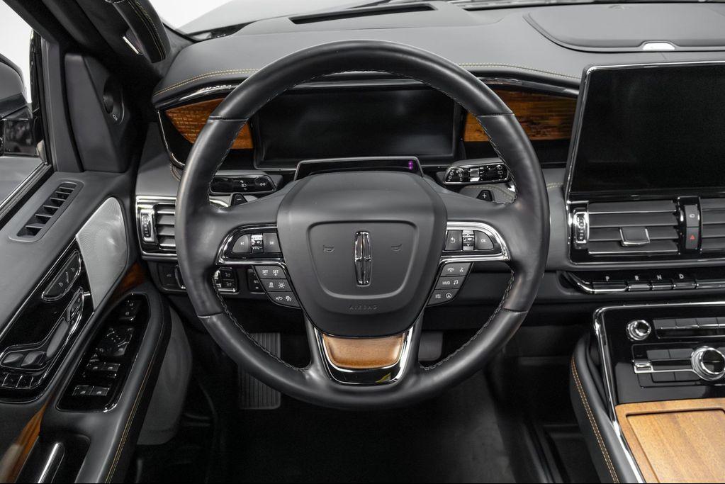 used 2022 Lincoln Navigator car, priced at $63,995