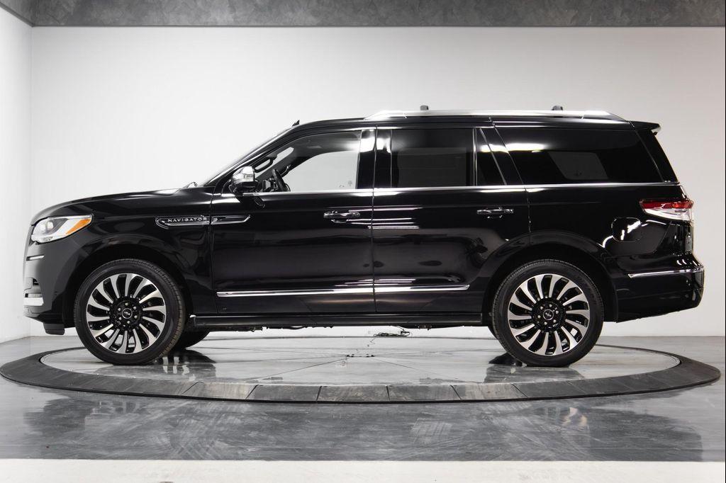 used 2022 Lincoln Navigator car, priced at $63,995