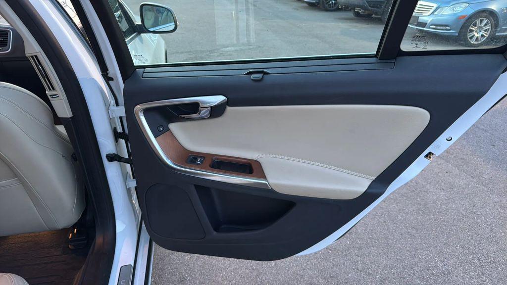 used 2016 Volvo S60 Inscription car, priced at $7,950