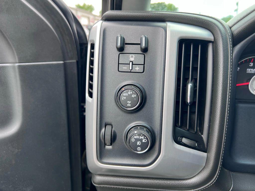 used 2015 GMC Sierra 1500 car, priced at $17,900