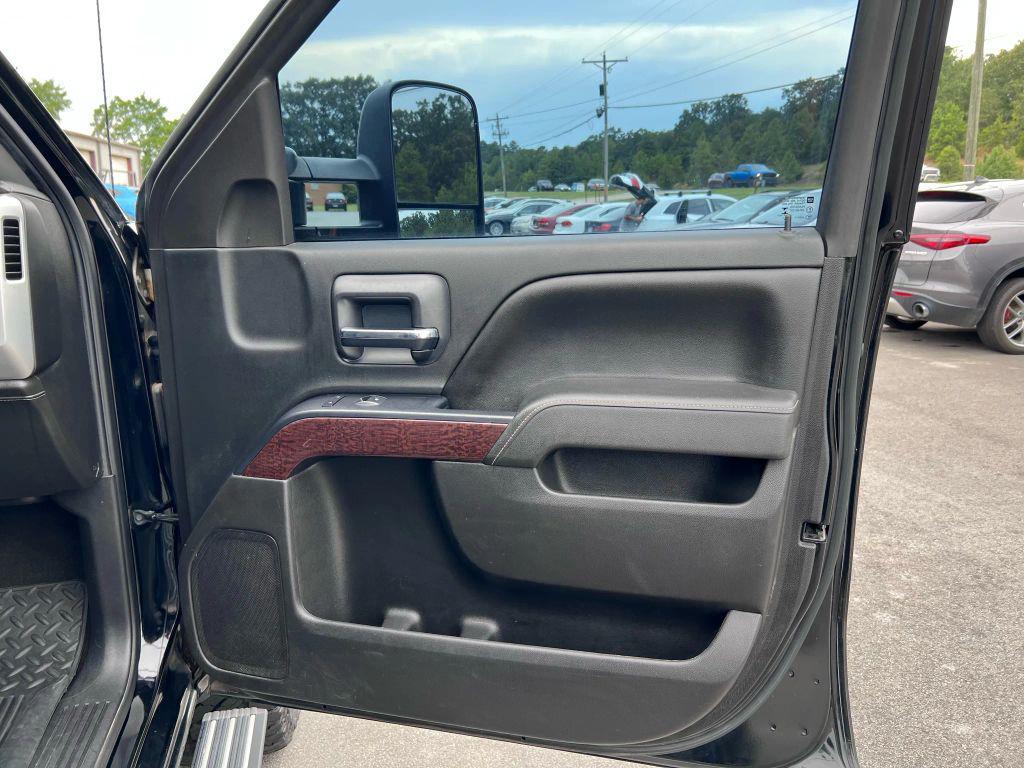used 2015 GMC Sierra 1500 car, priced at $17,900