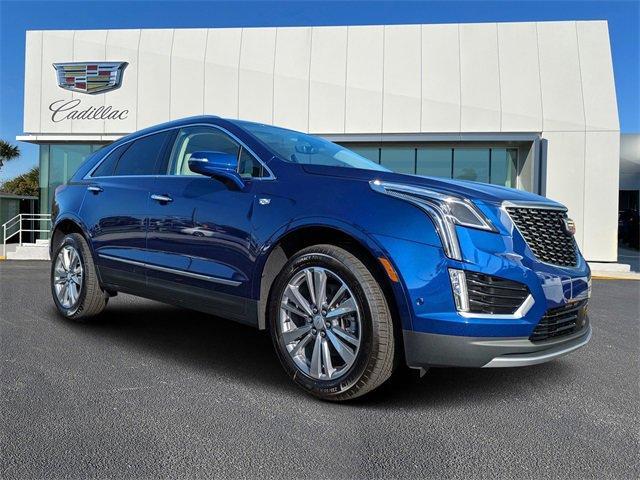 new 2025 Cadillac XT5 car, priced at $54,989