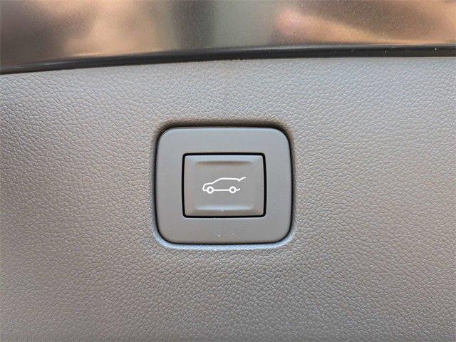 new 2025 Buick Envista car, priced at $27,180