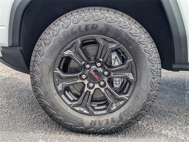 new 2025 GMC Canyon car, priced at $45,800