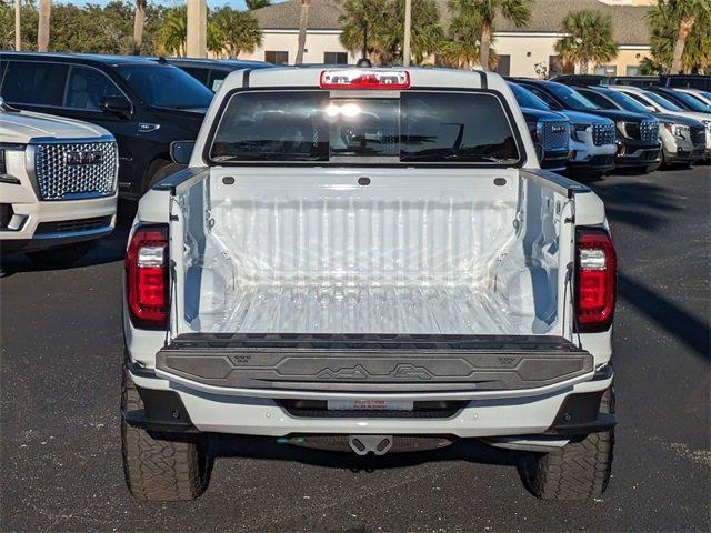 new 2024 GMC Canyon car