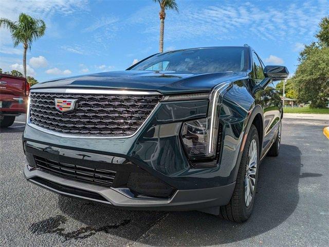 new 2024 Cadillac XT4 car, priced at $44,015