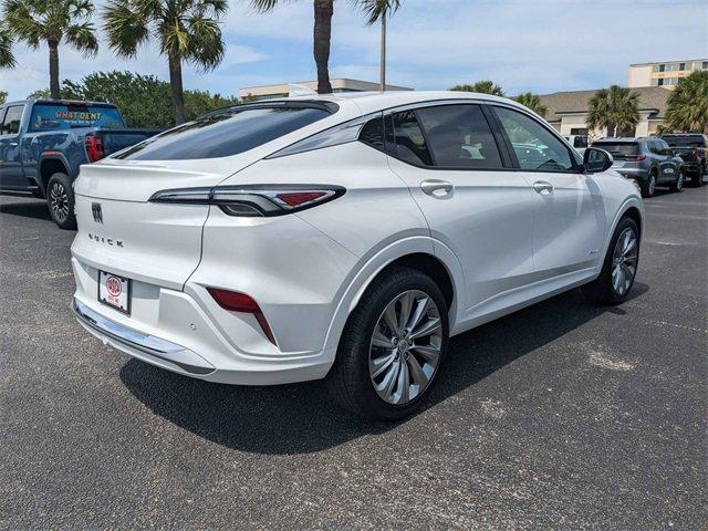 new 2025 Buick Envista car, priced at $32,225