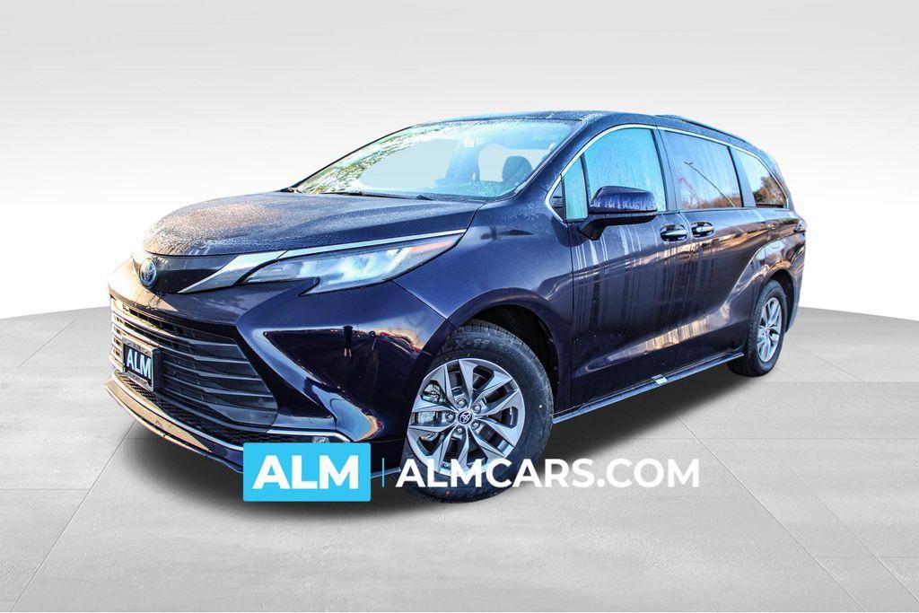 used 2023 Toyota Sienna car, priced at $41,420