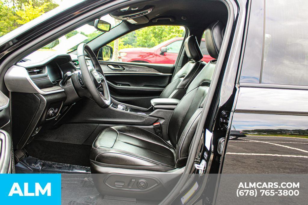 used 2024 Jeep Grand Cherokee car, priced at $34,920