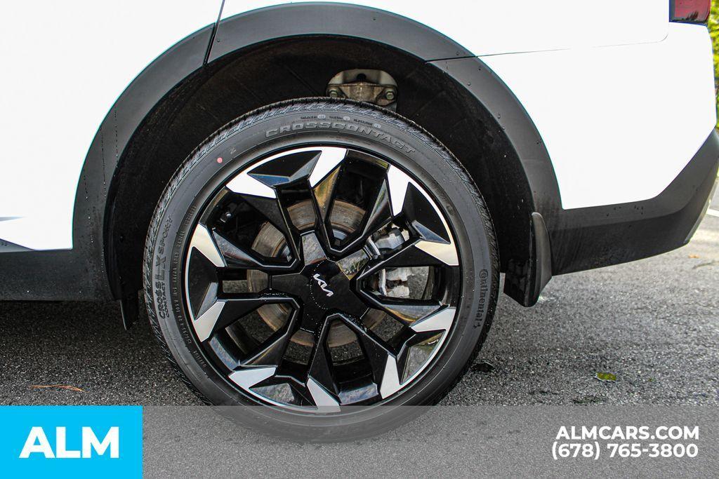 used 2024 Kia Sorento car, priced at $35,470