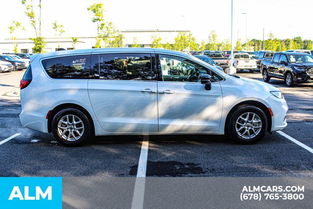 used 2024 Chrysler Pacifica car, priced at $26,420