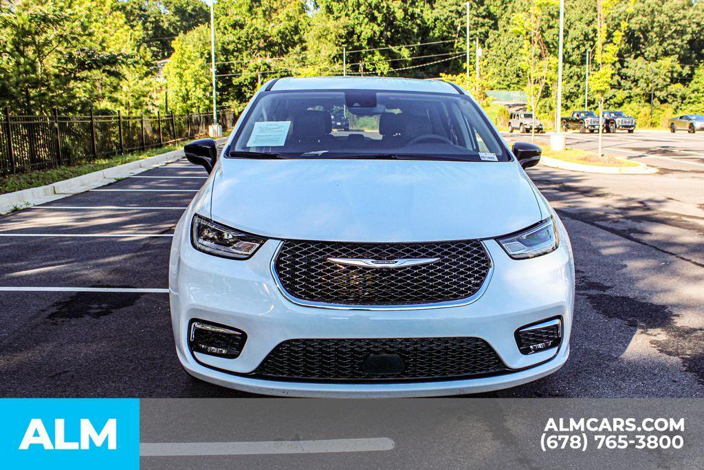 used 2024 Chrysler Pacifica car, priced at $26,420