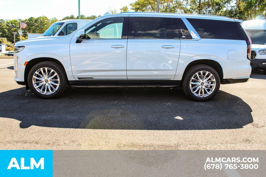 used 2022 Cadillac Escalade ESV car, priced at $67,420