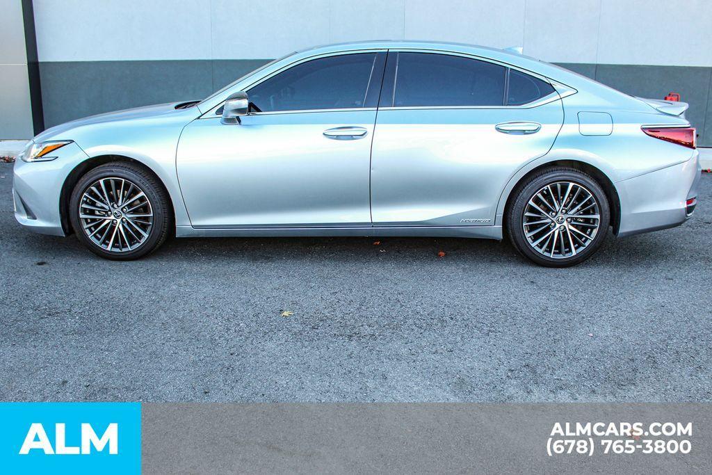 used 2022 Lexus ES 300h car, priced at $35,320