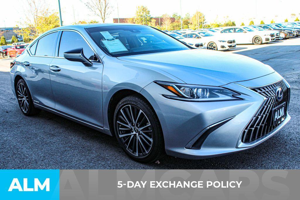 used 2022 Lexus ES 300h car, priced at $35,320