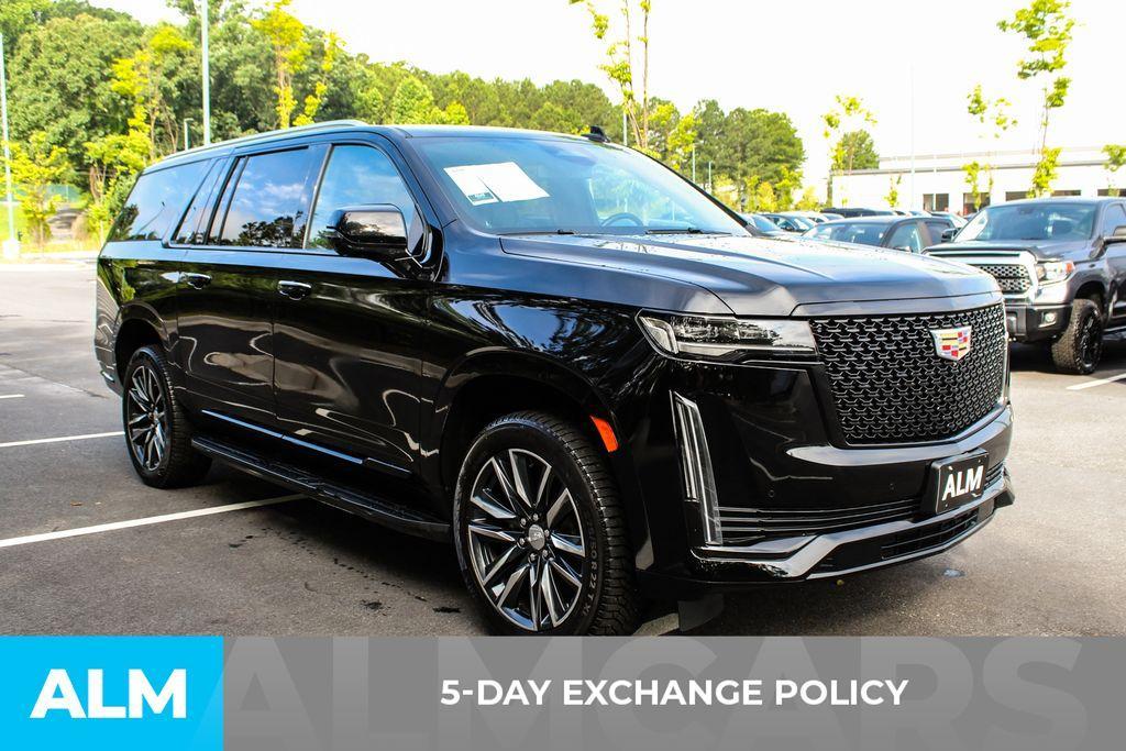 used 2022 Cadillac Escalade ESV car, priced at $61,470