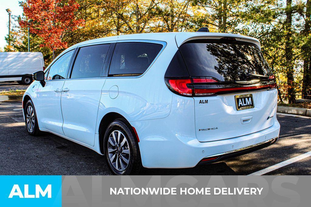 used 2024 Chrysler Pacifica Hybrid car, priced at $27,920