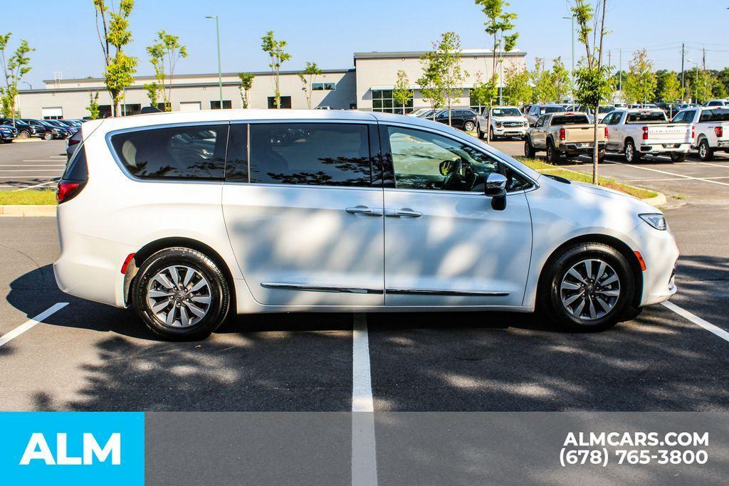 used 2023 Chrysler Pacifica Hybrid car, priced at $26,420