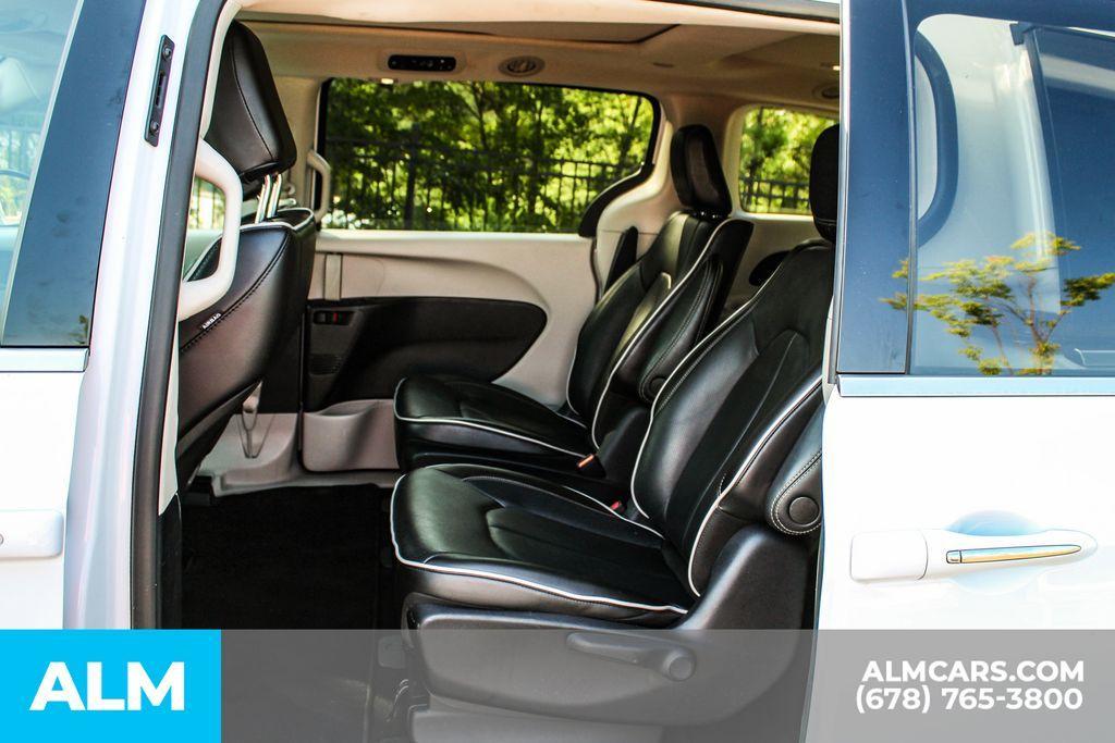 used 2023 Chrysler Pacifica Hybrid car, priced at $26,420