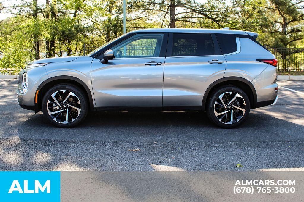 used 2024 Mitsubishi Outlander car, priced at $24,420