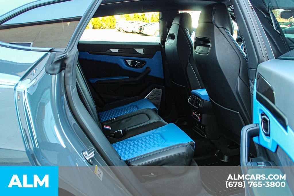 used 2022 Lamborghini Urus car, priced at $192,960