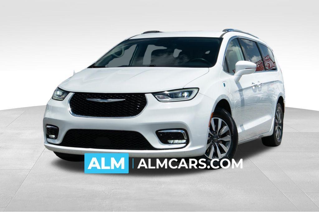 used 2021 Chrysler Pacifica Hybrid car, priced at $22,920