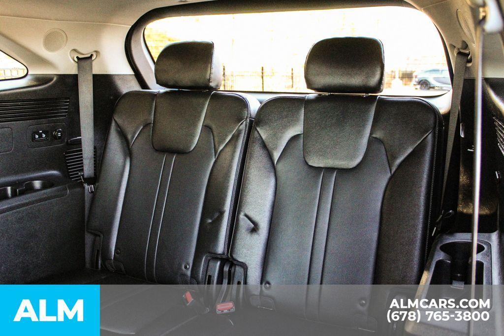 used 2022 Kia Sorento car, priced at $21,420