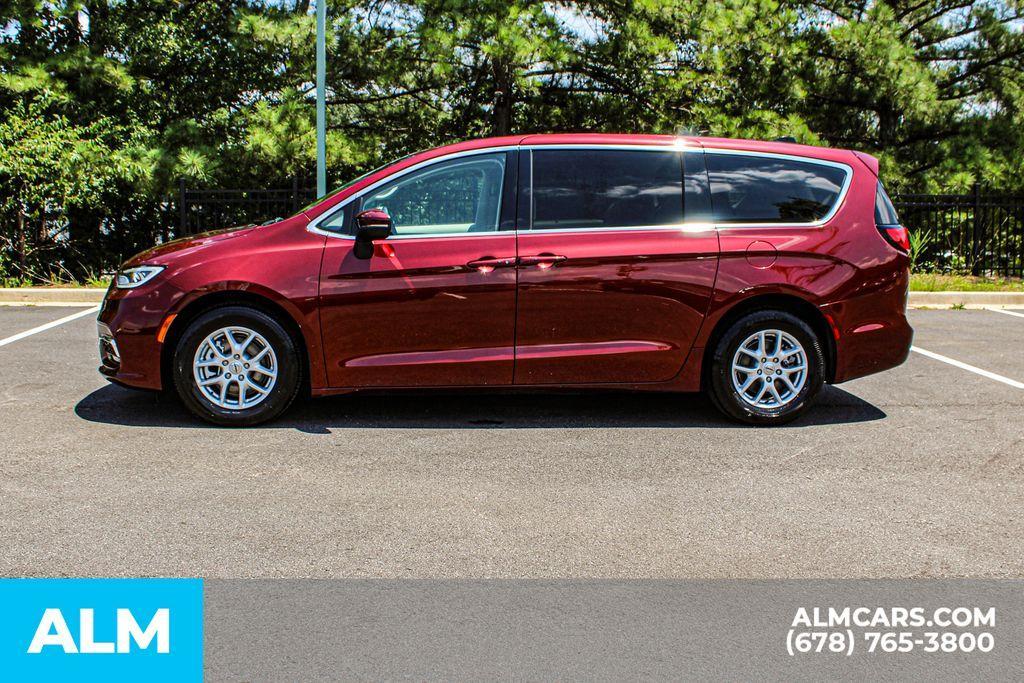 used 2023 Chrysler Pacifica car, priced at $20,120