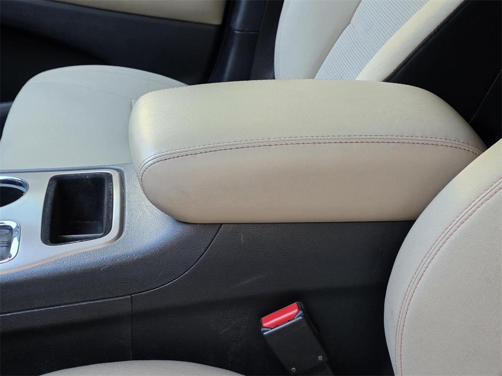 used 2016 Jeep Grand Cherokee car, priced at $12,235
