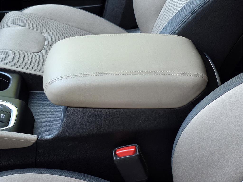 used 2019 Hyundai Santa Fe car, priced at $18,725