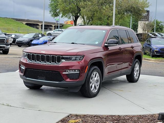 used 2022 Jeep Grand Cherokee car, priced at $30,000