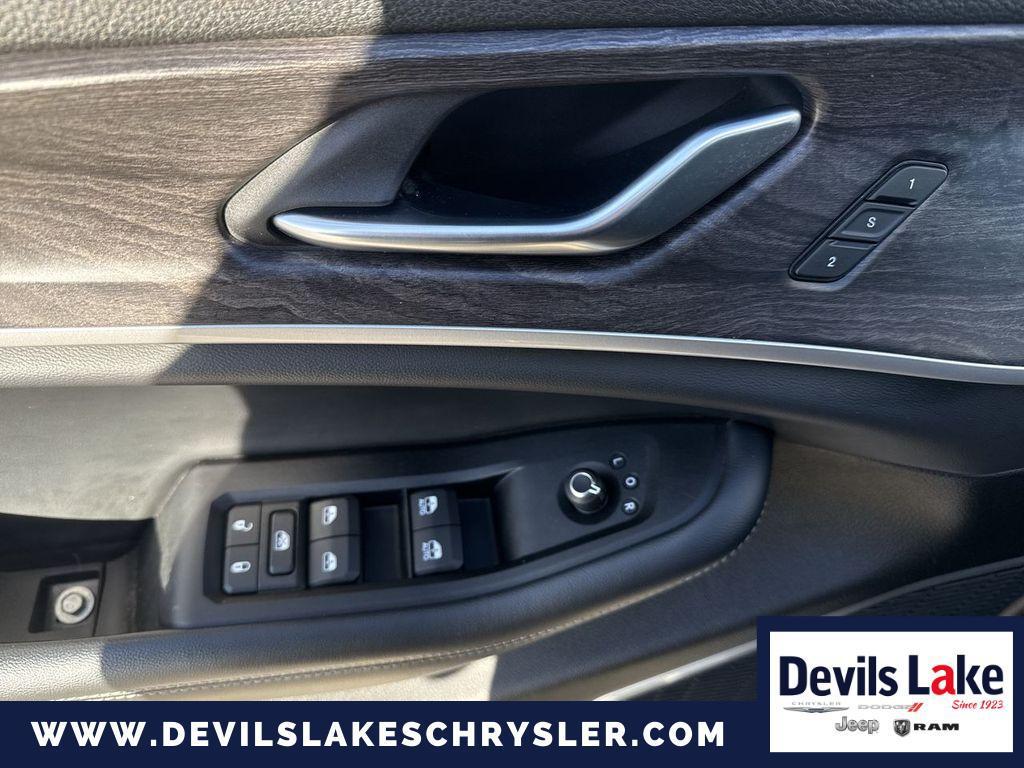 used 2022 Jeep Grand Cherokee L car, priced at $31,991