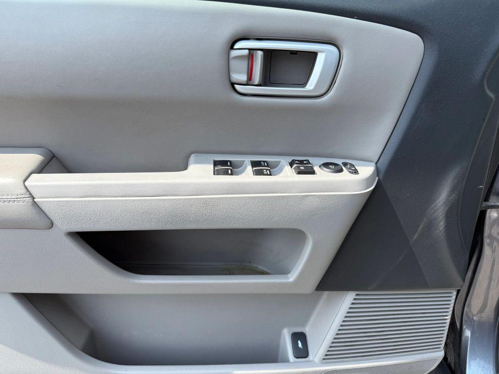 used 2014 Honda Pilot car, priced at $7,990