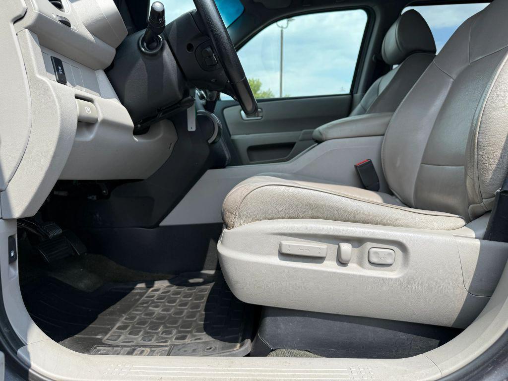 used 2014 Honda Pilot car, priced at $7,990