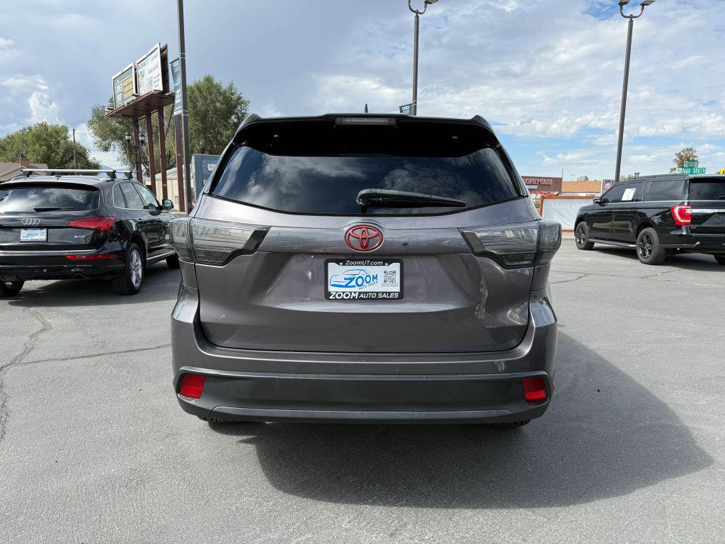 used 2016 Toyota Highlander car, priced at $16,490